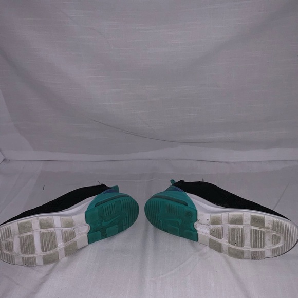 WOMENS NIKE AIR MAX MOTION 2 RUNNING SHOE - Picture 4 of 13